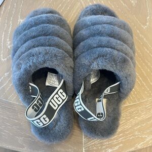 🆕 UGG Fluff Yeah Slide